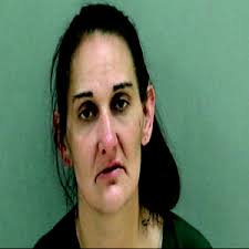 Woman slips away from cops and cuffs