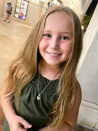 ✨ Buy 1, Get 1 FREE or Buy 2, Get 3 FREE!  https://tiara.com.sg/collections/luxe-necklace/products/luxe4174