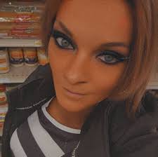 Voting is now open for the 2025 Hay Bale Contest! To vote, simply “like”  the picture of your favorite bales. Winners will be announced