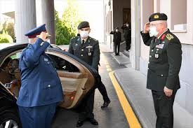 Tutuklanan emekli korgeneral mustafa bıyık, emekli korgeneral hakkı kılınç, emekli tümgeneral erdal şenel, emekli tümgeneral çetin dizdar, emekli tümgeneral çetin saner tutuklama. Genelkurmay Baskani Orgeneral Guler Katar Genelkurmay Baskani El Ganim Ile Bir Araya Geldi