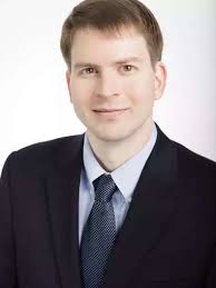 Andrew Crowther's Instagram, Twitter & Facebook