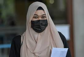Peralatan menghisap dadah dan kunci kereta serta alat kawalan yang dirampas polis selepas menahan penjawat awam yang mencuri kereta. Penjawat Awam Didakwa Palsu Tuntutan Bayaran Katering Majlis Aidilfitri Malaysian Update Berita Terkini Untuk Anda