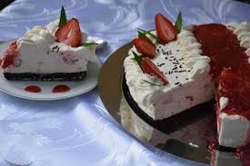 Cheesecake cu biscuiți oreo, este un desert fin și delicat. Cheesecake Oreo Cu Capsuni Reteta Cu