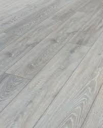 2 22m2 Wickes Co Uk Laminate Flooring Oak Laminate Oak Laminate Flooring