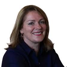 Julia Edwards's Instagram, Twitter & Facebook