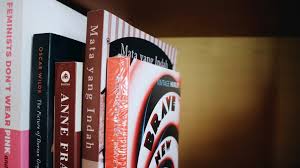 Navis), yaitu cerpen robohnya surau kami, data. 25 12 20 Pertanyaan Jawaban Seputar Buku Kegiatan Baca Membaca Far S Books Space