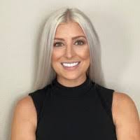 Lindsay Giglio's Instagram, Twitter & Facebook