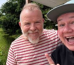 Donna Dore's Instagram, Twitter & Facebook