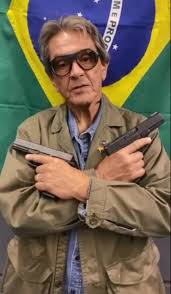 Armas e ameaças levaram roberto jefferson à prisão. 3nkzkjgx4uw9pm