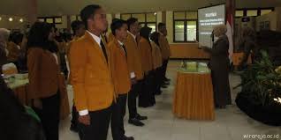 Kalender akademik universitas sebelas maret tahun akademik 2016/2017. Unija Kirim Dosen Tempuh Program Doktor Di Ekonomi Islam Unisza Malaysia Universitas Wiraraja