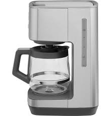 We estimate that an average coffee maker will use 800 watts to produce 4 cups of coffee in 10 minutes. Ge Drip Coffee Maker With Glass Carafe G7cdaasspss Ge Appliances