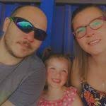 Kelly Pyper's Instagram, Twitter & Facebook