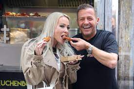 Maybe you would like to learn more about one of these? Willi Herren Verkauft Jetzt Reibekuchen Aus Food Truck Tageskarte