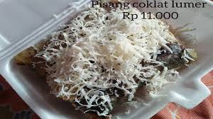 Ketika mencapai puncak matangnya buah ini akan berwarna kuning agak hijau disertai bintik coklat dan hitam di sekitar buah. Banana Ajwa Polowijen Makanan Delivery Menu Grabfood Id