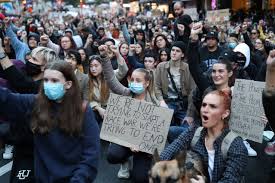 Maybe you would like to learn more about one of these? Thousands Of Protesters In New Zealand Take Knee Outside Us Consulate Al Arabiya English