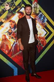 A post shared by chris hemsworth (@chrishemsworth) it may be the understatement of the decade to say that hemsworth, hiddleston, and marvel all had the last laugh. Thor Ragnarok S Best Dressed Men Chris Hemsworth Vs Tom Hiddleston Vogue
