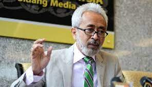 Dato' raja kamarul bahrin shah bin raja ahmad (jawi: Raja Kamarul Bahrin Shah Raja Ahmad Aliprop