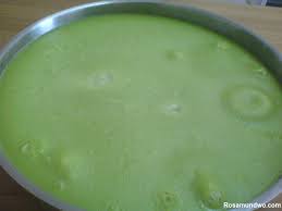 I use 3 coconuts for this recipe and collected the coconut water. Kuih Seri Muka Recipe Chef Wo