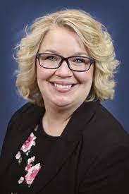 Earline Hess's Instagram, Twitter & Facebook