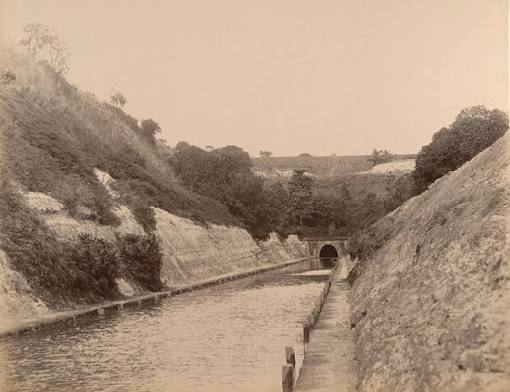 File:Varkala Tunnel D'Cruz, Zachariah 1900..jpg - Wikimedia Commons