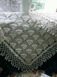 Örgü üçgen şal için gerekli malzemeler: Yeni Orgu Sal Modelleri 2018