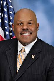 Joshua Piper (@LookOutFor_Pipe)