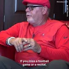 Sophie Moses's Instagram, Twitter & Facebook