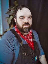 It's your birthday! Couldn't imagine a day without you. You're the best  partner. To many more great adventures! There's no better momma in the  world to our munchkin and no better friend