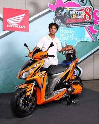 Tulisan vario (kecil) dan honda tidak menggunakan model stiker melainkan berbentuk emblem 3d. Modif Honda Vario Techno 125 Ala Modifikator Thailand Proud2ride Independent Blogger