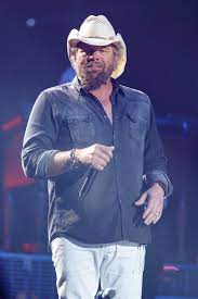 Happy Birthday Toby Keith See Photos From His First Concert At Tulsa S Bok Center Country Music Singers Best Country Music Country Music