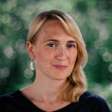 Elvira Schmidt's Instagram, Twitter & Facebook