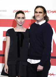 Rooney mara as nancy in a nightmare on elm street. Joaquin Phoenix Rooney Mara Ciftinden Bebek Mujdesi Medyapress