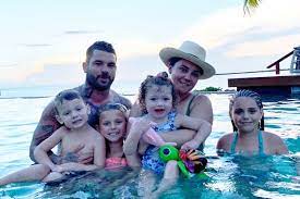 Origin| contract| brother| family| wife origin: Nrl 2020 South Sydney Rabbitohs Adam Reynolds Captain Wins 2020 Sports Dad Of The Year Nrl