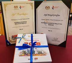 Koperasi malaysia, koperasi terbaik, malaysia cooperatives, senarai koperasi. Majlis Perasmian Profil 100 Koperasi Terbaik Malaysia 2018 Koperasi Kospeta Malaysia Berhad