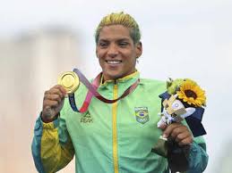 She saw the personal bests. Jfz2atai5igo3m