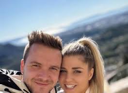 Vroče! Premiera Jutranje zarje v Avstraliji z Robertom Pattinsonom!