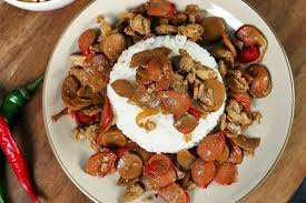 / kocok telur dan semua bumbu.nah, bila di akhir pekan ini anda ingin menyajikan masakan khas surabaya untuk keluarga tercinta, anda bisa membuat tahu telur bumbu petis untuk. Resep Nasi Gila Pedas Rumahan Yang Sederhana Dan Nikmat