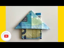 Anleitung um ein 3d haus als geschenk zum hausbau zu falten. Geldscheine Falten Fur Geldgeschenke Haus Einfach Geld Falten Zum Einzug Hausbau Youtube