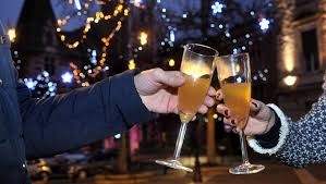 Pour trouver une soirée, un spectacle, un resto pour le réveillon 2021. A Toulouse Les Sept Familles Du Reveillon Du Nouvel An Ladepeche Fr