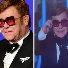 Check spelling or type a new query. Golden Globes Elton John Setzt Brille Ab So Sieht Man Den Sanger Fast Nie Stern De