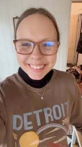 Monica Macpherson's Instagram, Twitter & Facebook