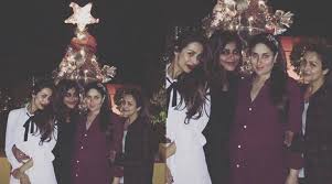 Icymi, this week's episode on koffee with karan starred kareena kapoor khan and priyanka chopra jonas. Kareena Kapoor Khan S Pre Christmas Bash With Her Gang Of Girls Before Her Baby Arrives See Pics Entertainment News The Indian Express