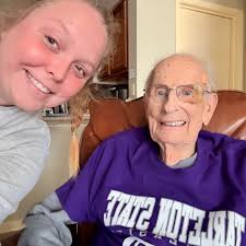 Hi everyone!:) I'm looking for churches who have college/ young adult  groups that are easy to get involved with! I've tried some different  ministries and haven't found one that sticks yet. I