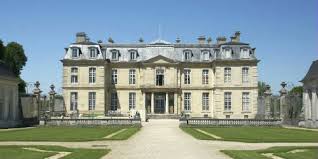 Discover the interior of this beautiful chateau, which for hundreds of years was lived in by french counts and marquis!it's the moment we've all been. Les Plus Beaux Chateaux A Visiter Autour De Paris En Ile De France