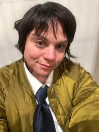 Looking for gym recommendations! I do not work out haha, so would need a  place that helps with first timers or people who haven't worked out in  ages!