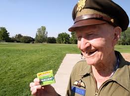 Candy bomber delivers explosion of inspiration (with video)