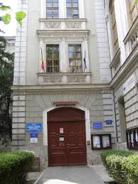 Liceul nostru are ca finalităţi educaţionale în formarea personalităţii umane: Eminescu Si Oradea Bihoreanul2014