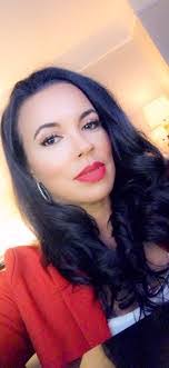 Jenelle Pope's Instagram, Twitter & Facebook