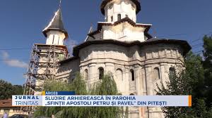 Biserica dichiu, construita in 1775, hram adormirea maicii domnului si sf. Slujire ArhiereascÄƒ In Parohia SfinÈ›ii Apostoli Petru È™i Pavel Din PiteÈ™ti Trinitas Tv