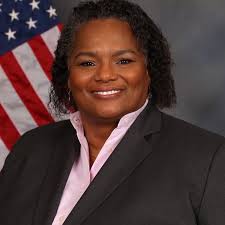 Kim Turner (@thekimturner) • Instagram photos and videos